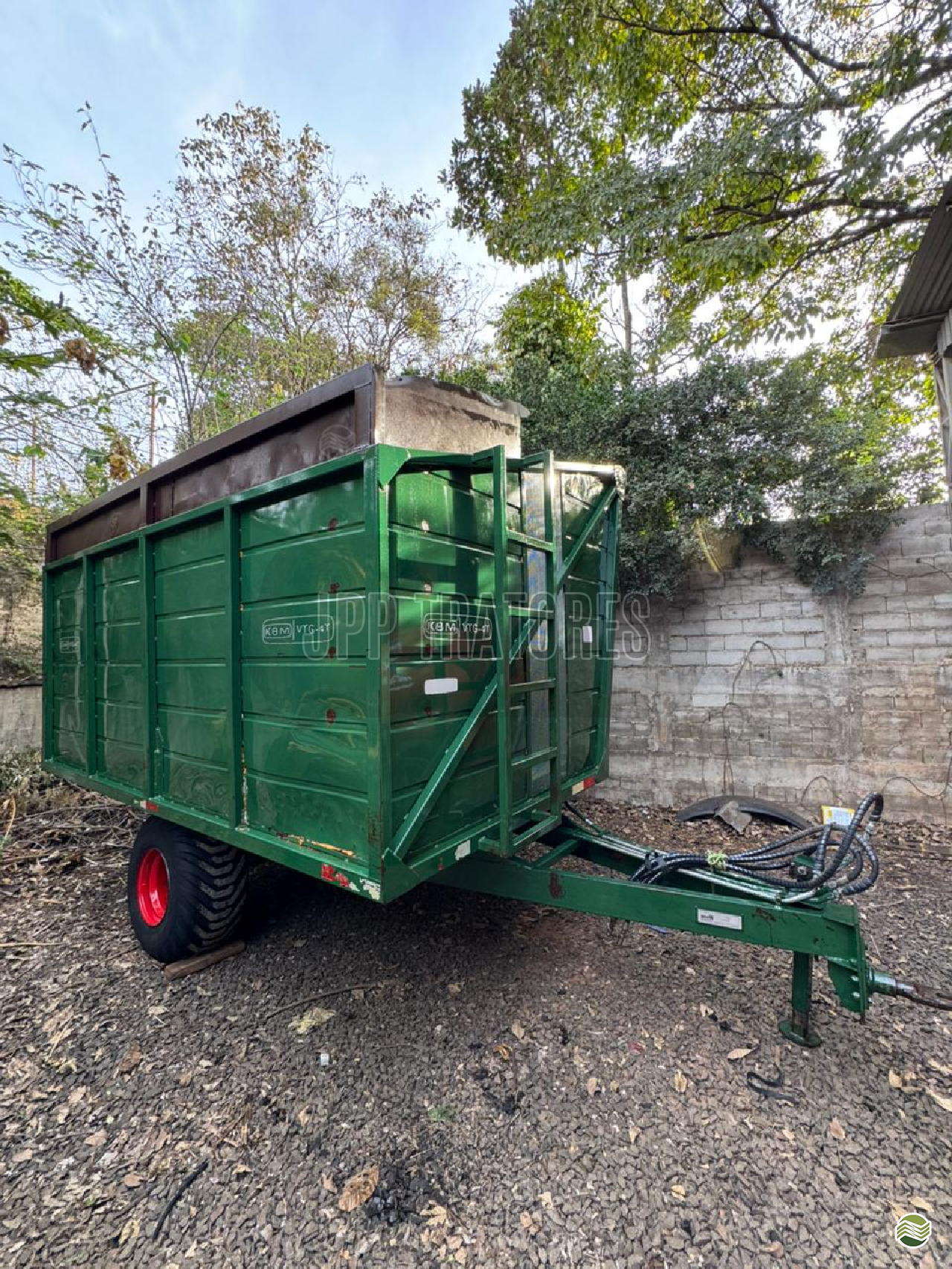 IMPLEMENTOS AGRICOLAS TRANSBORDO TRANSBORDO DE AMENDOIN JPP Tratores MONTE ALTO SÃO PAULO SP